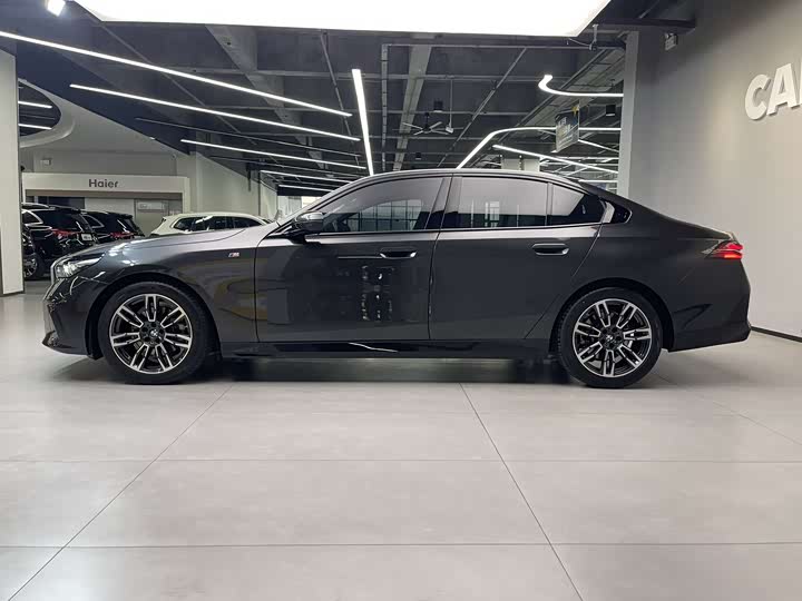 BMW 5 Series 2024 2024款 525i M运动套装