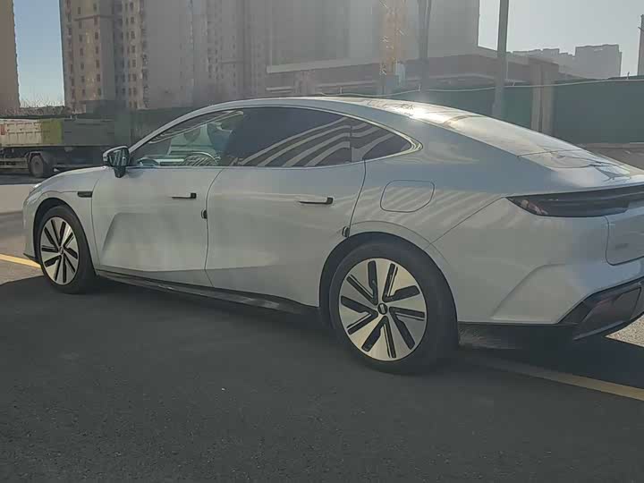 Geely Galaxy E8 2025 2025款 610km 尊享版