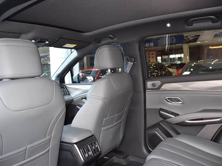 BYD Song L DM-i Hybrid 2025 2025款 智驾版 112km 领先型