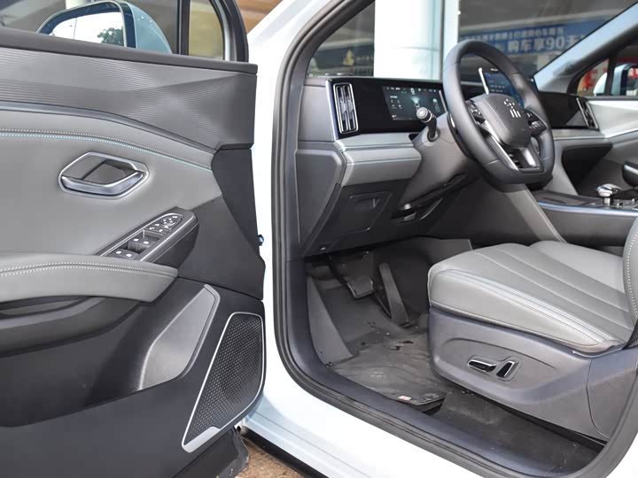 BYD Song L DM-i Hybrid 2025 2025款 智驾版 112km 领先型