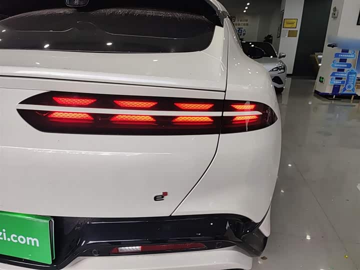 Denza Z9GT 2024 2024款 1100四驱Ultra版