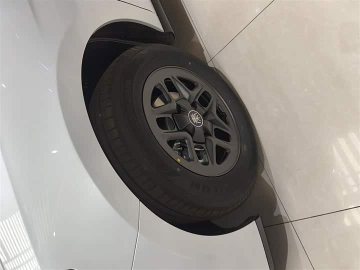 BYD Qin Plus 2025 2025款 DM-i 智驾版 128KM进取型