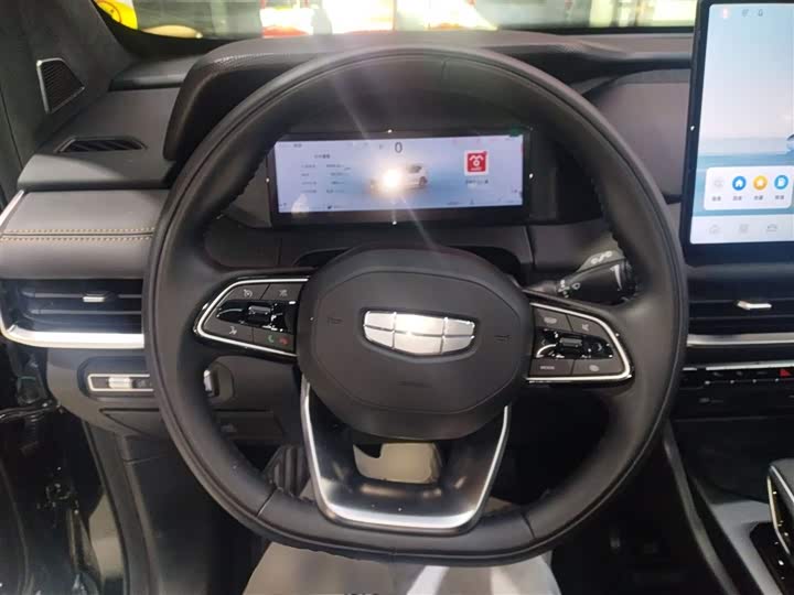 Geely Okavango L 2025 2025款 2.0T DCT尊享款