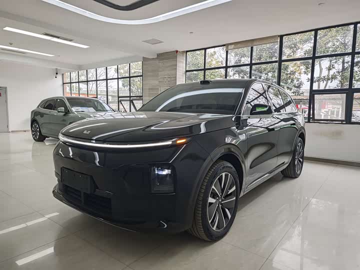 2025 LiXiang L6