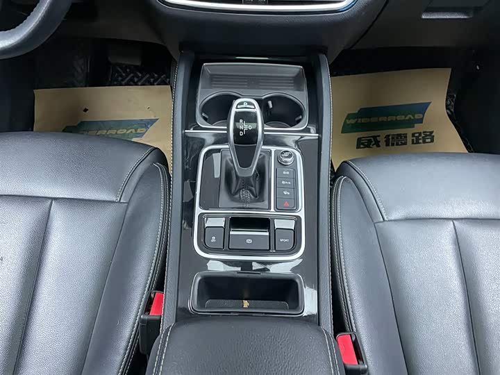 BYD Song Max 2021 2021款 升级版 1.5T 自动豪华型 6座