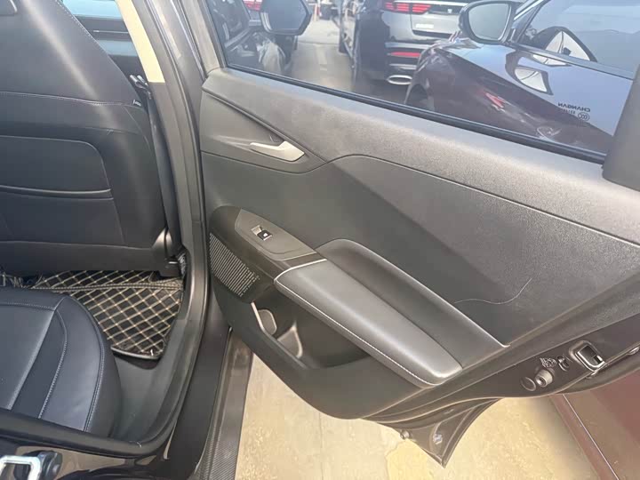 Changan Yida 2023 2023款 蓝鲸NE 1.5T GDI DCT尊享型