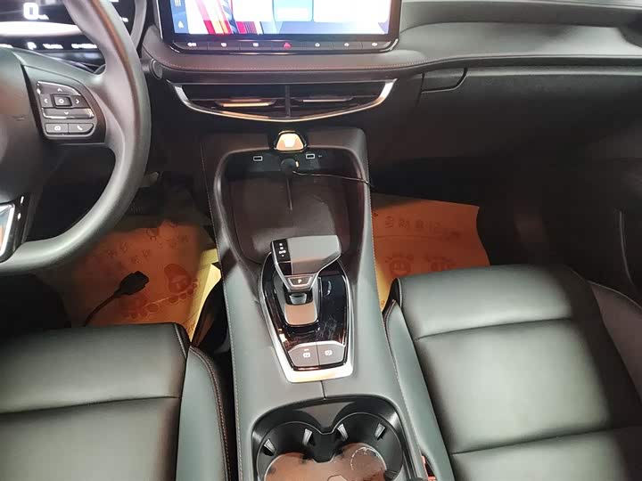 MG Motor 5 2025 2025款 300TGI 全球旗舰版