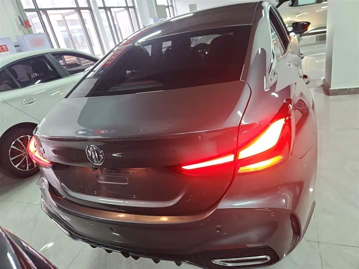 MG Motor 5 2025 2025款 300TGI 全球旗舰版