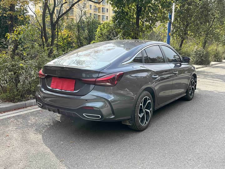 MG Motor 5 2025 2025款 300TGI 全球旗舰版