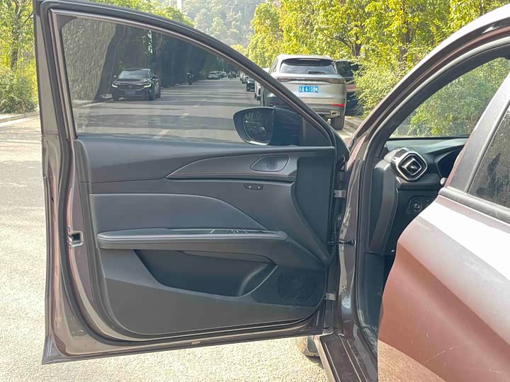 MG Motor 5 2025 2025款 300TGI 全球旗舰版