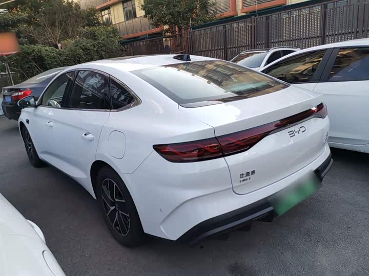 2025 BYD Qin L