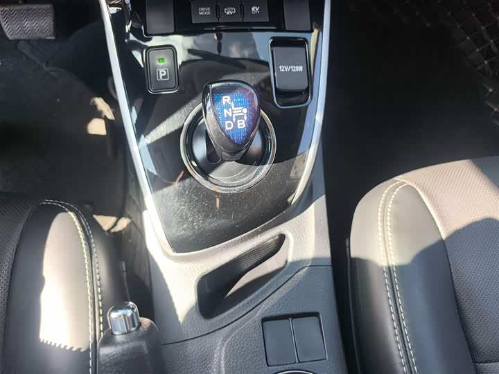 Toyota Corolla Hybrid 2019 2019款 1.8L E-CVT领先版