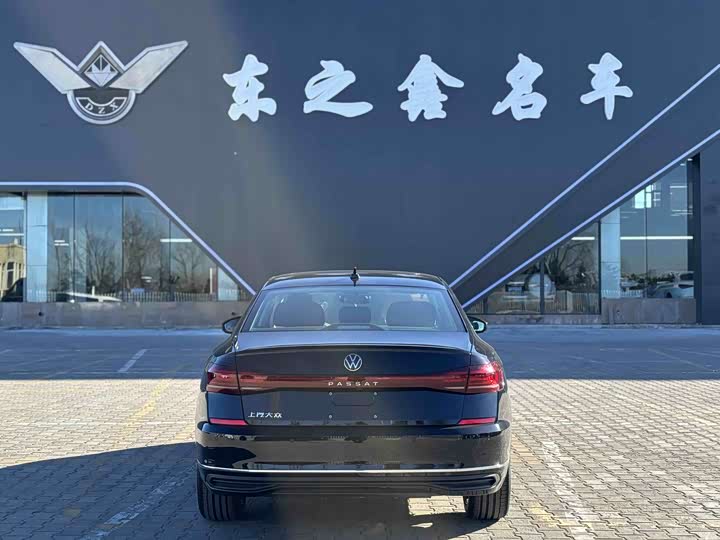 Volkswagen Passat 2026 2026款 出众款 330TSI 星空精英版