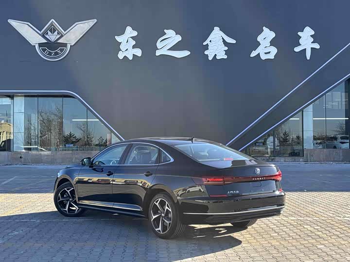Volkswagen Passat 2026 2026款 出众款 330TSI 星空精英版