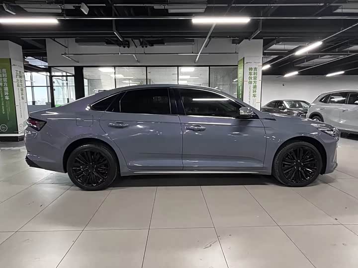 Geely Preface L 2024 2024款 油混 1.5TD 天宫版