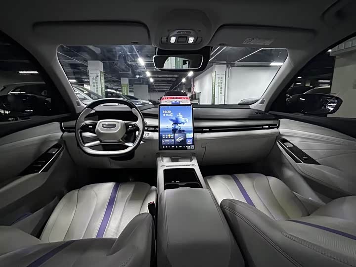 Geely Preface L 2024 2024款 油混 1.5TD 天宫版