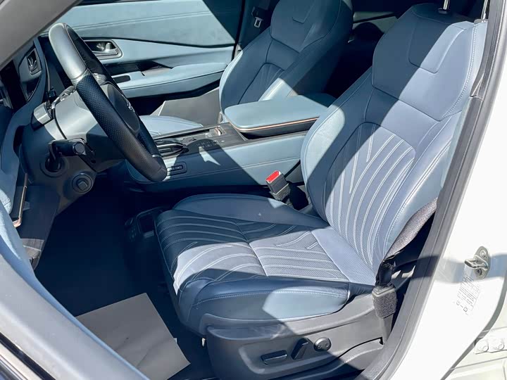 Nissan Ariya EV 2022 2022款 四驱高性能顶配版