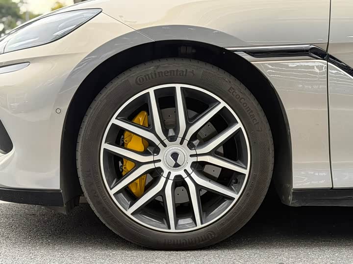 Denza Z9GT 2024 2024款 1100四驱Pro版