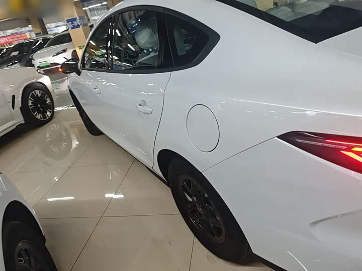 BYD Seal 05 DM-i Hybrid 2025 2025款 DM-i 智驾版 55KM豪华型