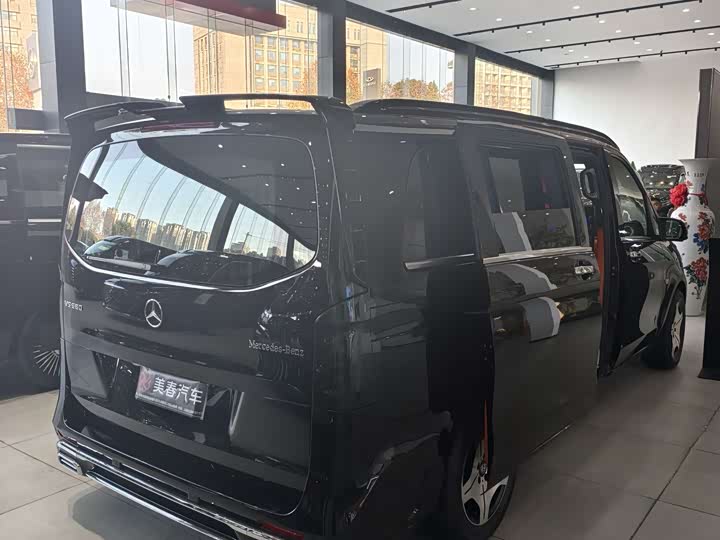 Mercedes-Benz Vito 2024 2024款 2.0T 商务版 7座