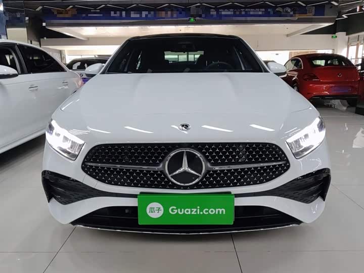 Mercedes-Benz A-Class 2025 2025款 A 200 L 时尚型