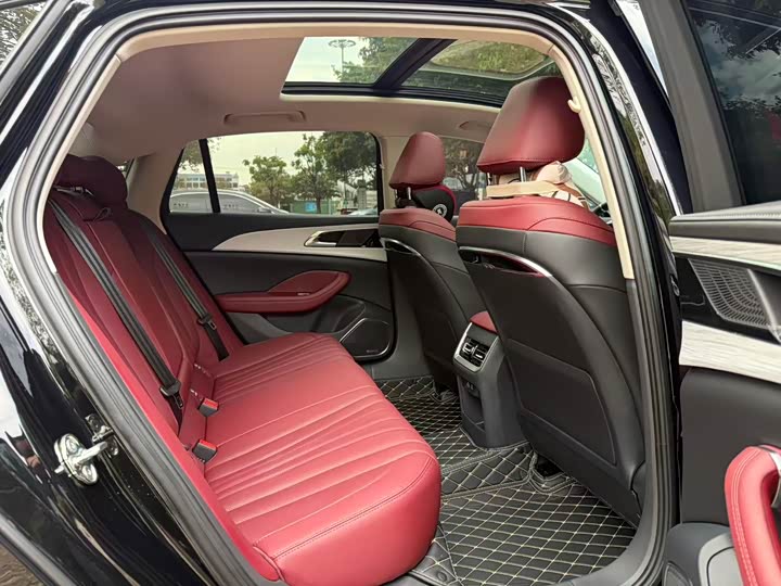 Hongqi H5 2025 2025款 1.5T DCT玄影版