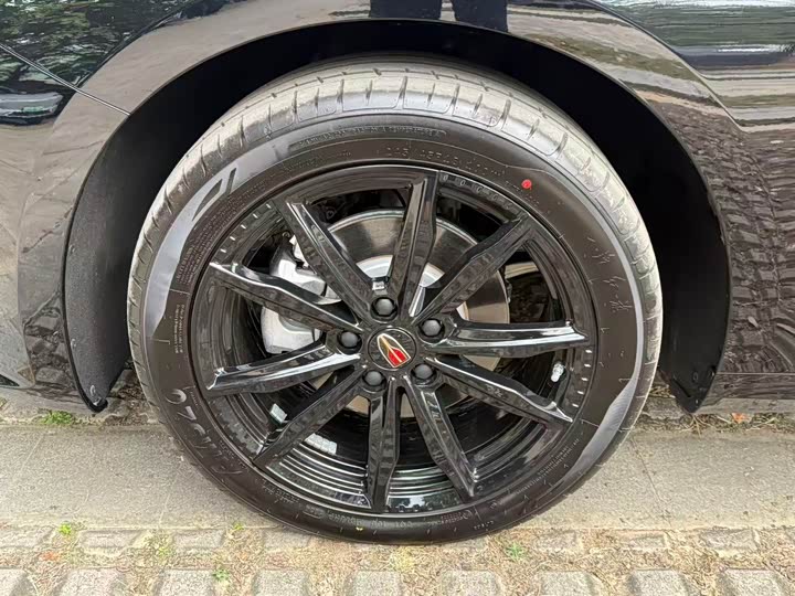 Hongqi H5 2025 2025款 1.5T DCT玄影版