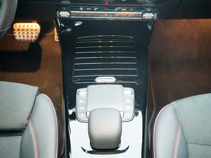 Mercedes-Benz CLA-Class 2023 2023款 CLA 200