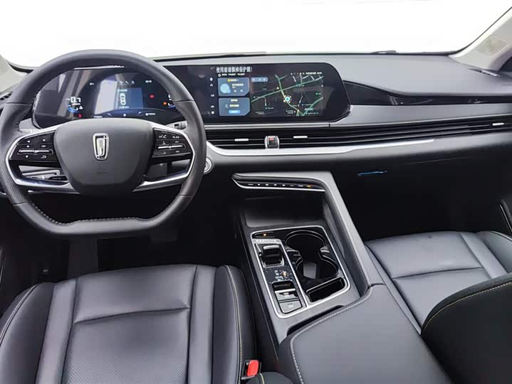 Bestune B70 2025 2025款 龙耀版 1.5T 欢享型