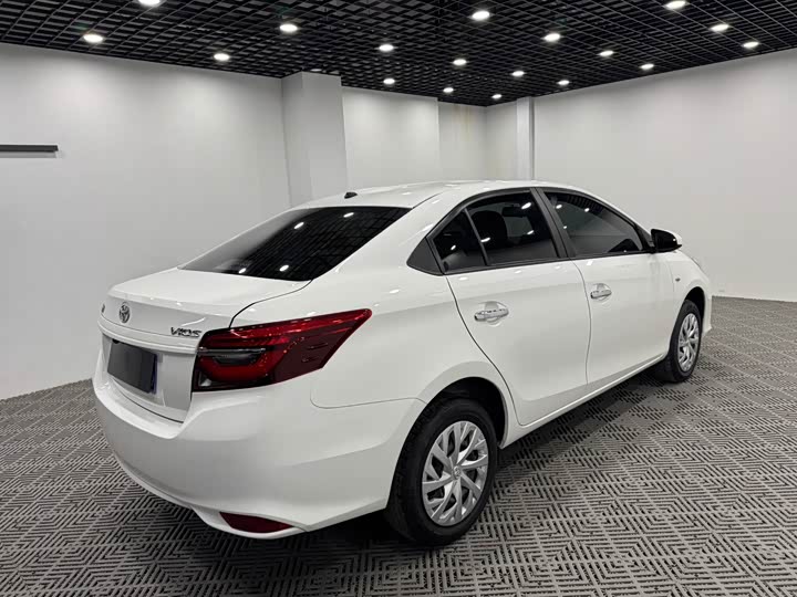 Toyota Vios 2022 2022款 1.5L 20周年纪念版