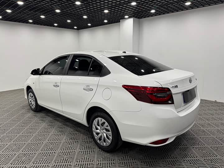 Toyota Vios 2022 2022款 1.5L 20周年纪念版
