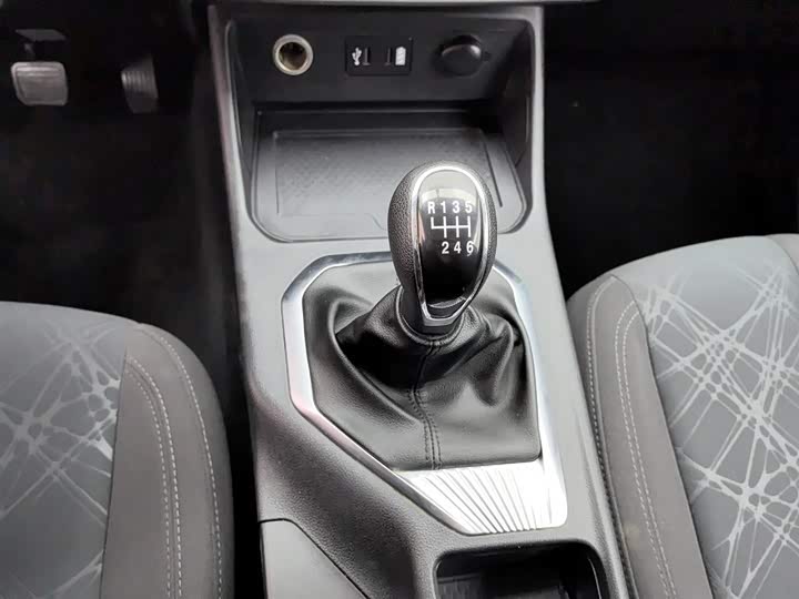 Great Wall King Kong Poer 2023 2023款 2.0T手动柴油四驱创业型长箱平箱GW4D20M