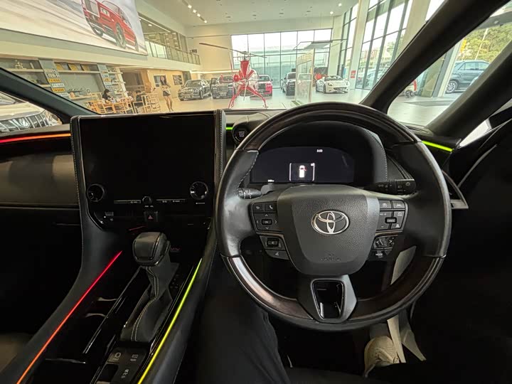 Toyota Alphard 2025 2025款 双擎 2.5L 臻享黄金版