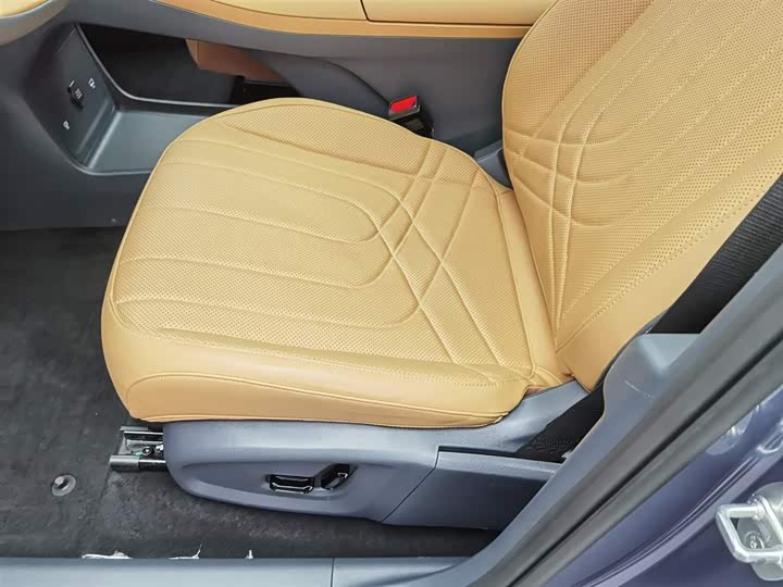 Geely Galaxy Starship 7 2025 2025款 120km 领航版