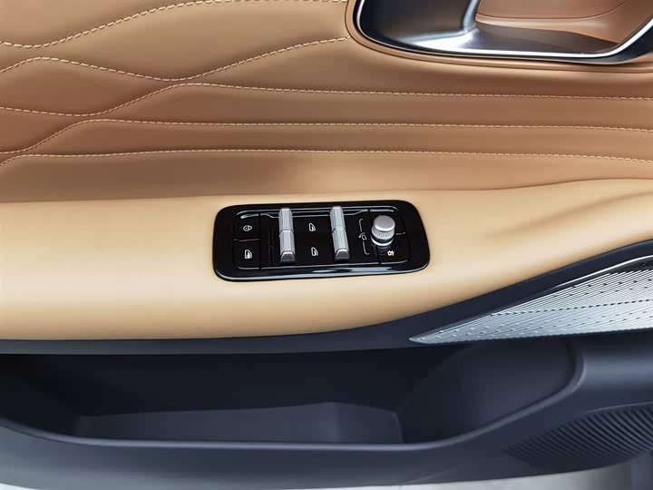 Geely Galaxy Starship 7 2025 2025款 120km 领航版