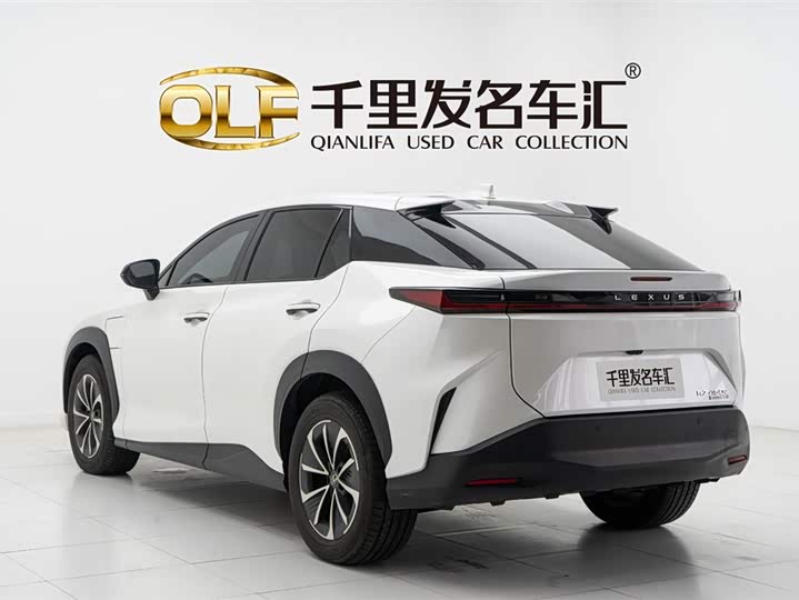 Lexus RZ 2023 2023款 450e 四驱纵享版