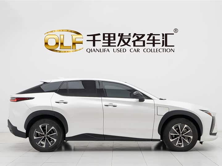 Lexus RZ 2023 2023款 450e 四驱纵享版