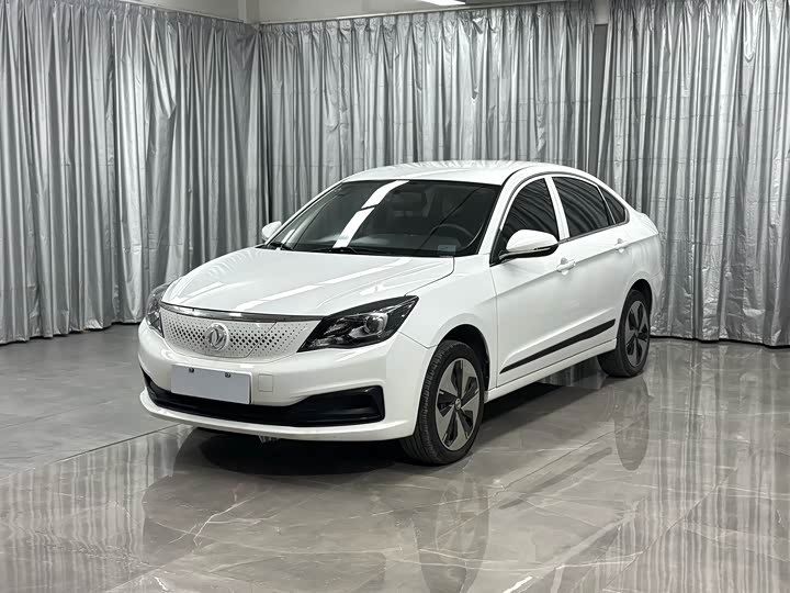Dongfeng Aeolus E70 2023 2023款 500 智行版 磷酸铁锂 48.6kWh 110kW