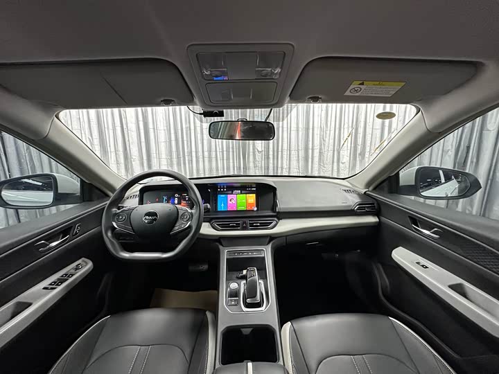 Dongfeng Aeolus E70 2023 2023款 500 智行版 磷酸铁锂 48.6kWh 110kW