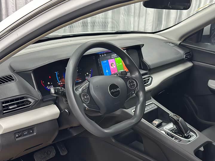 Dongfeng Aeolus E70 2023 2023款 500 智行版 磷酸铁锂 48.6kWh 110kW