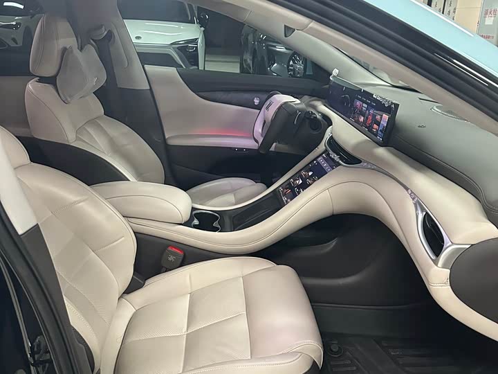 IM motors L6 2024 2024款 Max 标准版