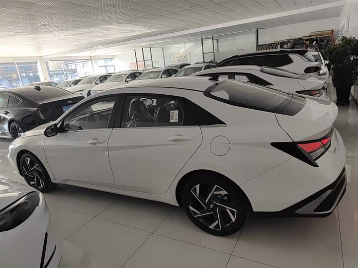 Hyundai Elantra N line 2023 2023款 1.5L CVT GLX精英版