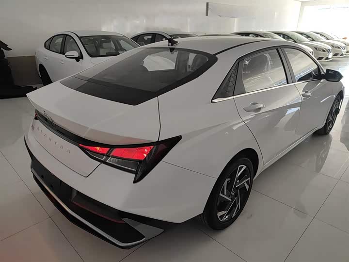 Hyundai Elantra N line 2023 2023款 1.5L CVT GLX精英版