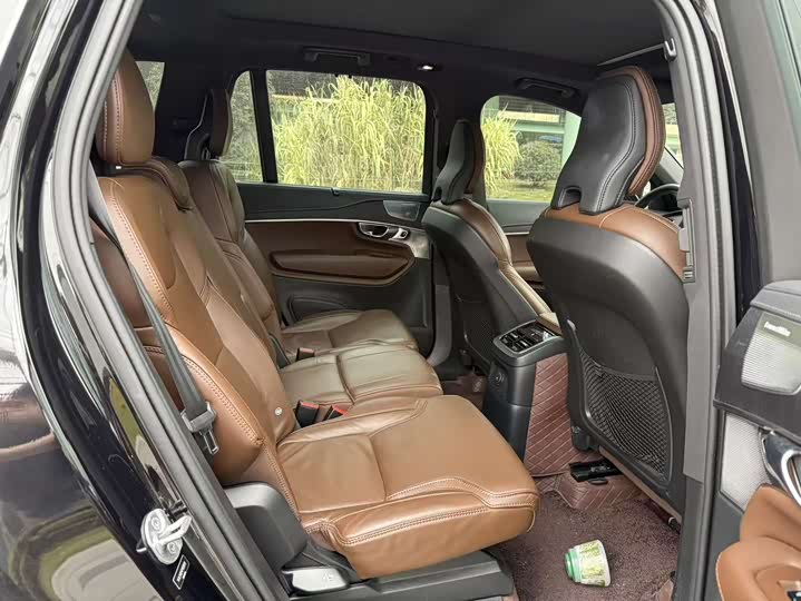 Volvo XC90 Hybrid 2023 2023款 T8 RECHARGE 智尊豪华版 7座