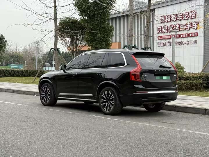 Volvo XC90 Hybrid 2023 2023款 T8 RECHARGE 智尊豪华版 7座