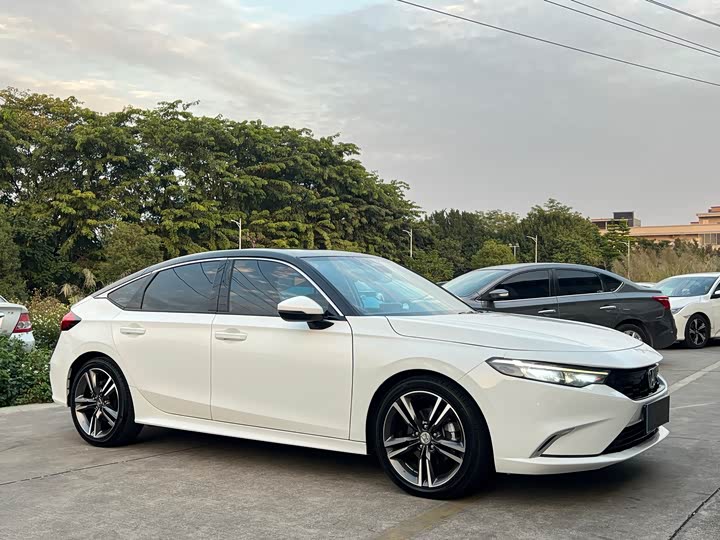 Honda Integra 2023 2023款 2.0L e:HEV 锐·豪华版