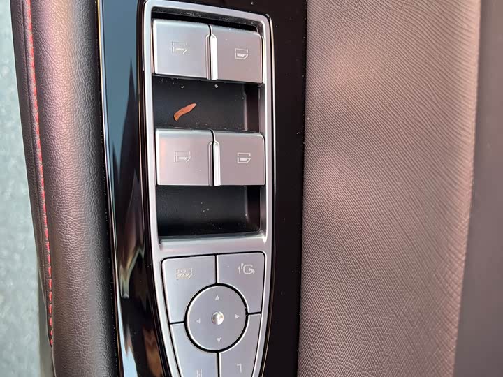 Roewe RX5 Max 2022 2022款 1.5T 自动有为旗舰版