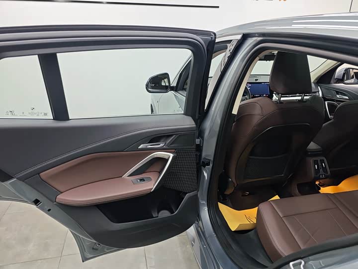 BMW X2 2025 2025款 sDrive25i M运动套装