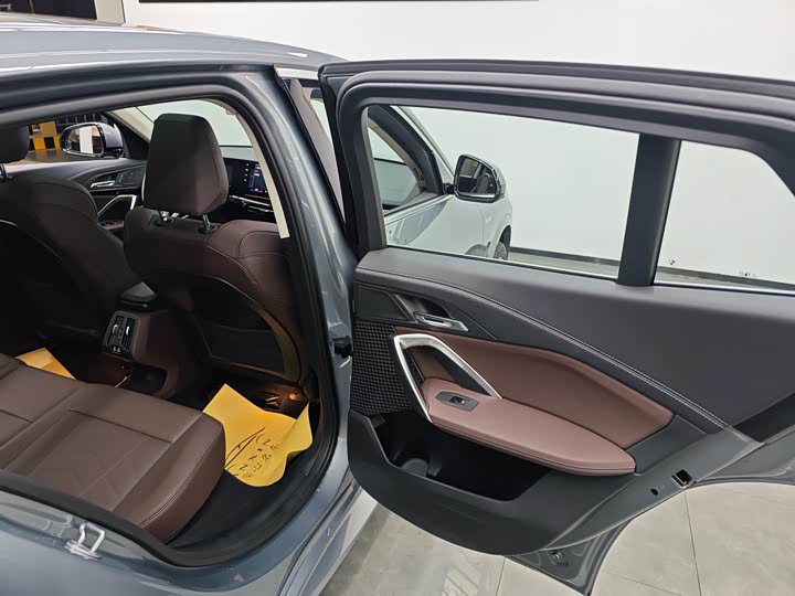 BMW X2 2025 2025款 sDrive25i M运动套装