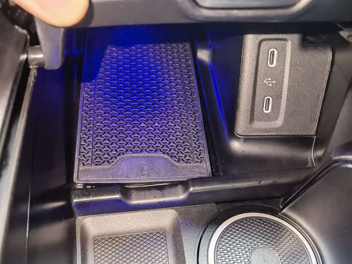 Mercedes-Benz GLC-Class 2025 2025款 GLC 260 L 4MATIC 豪华型